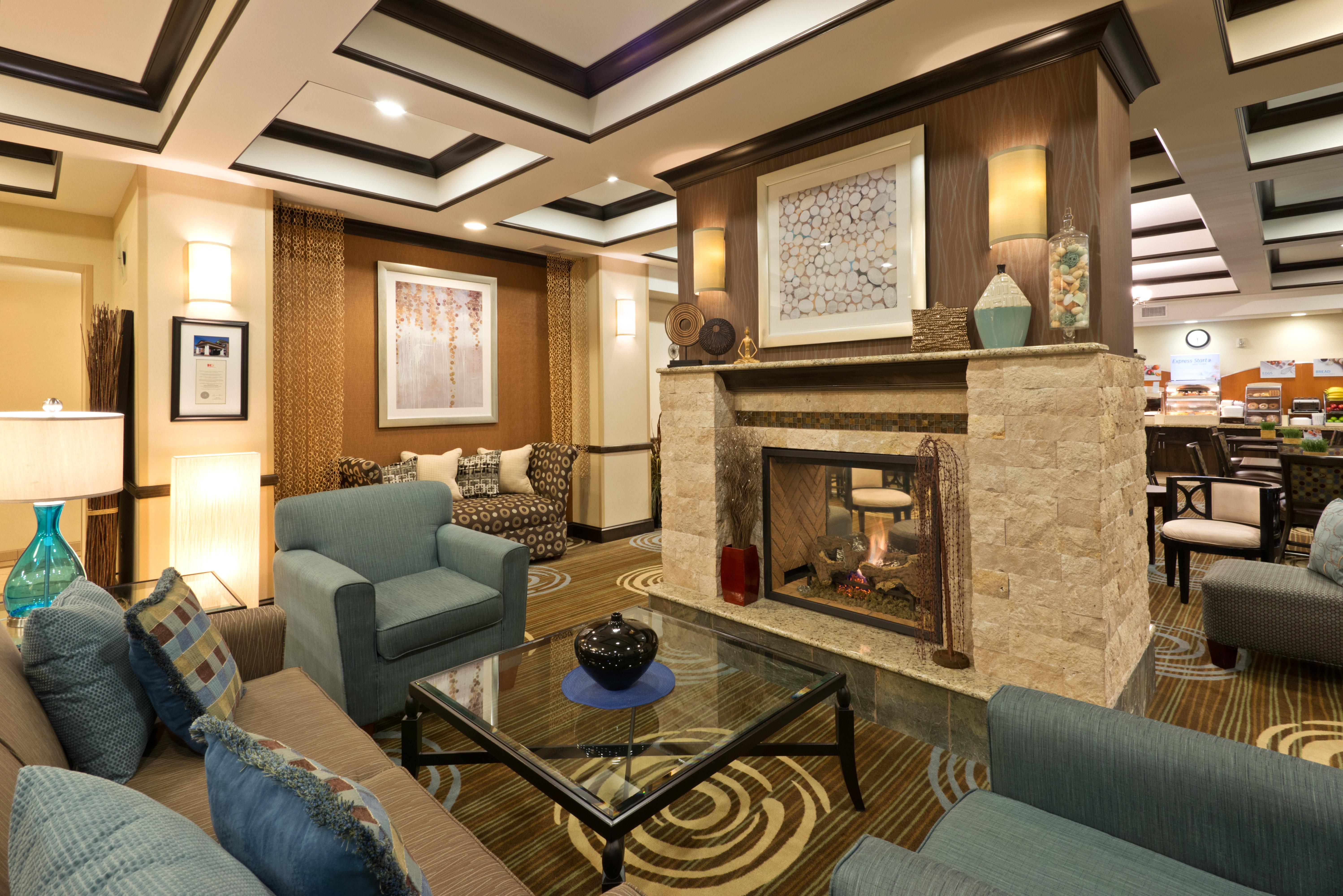 Holiday Inn Express Richfield By Ihg Екстер'єр фото