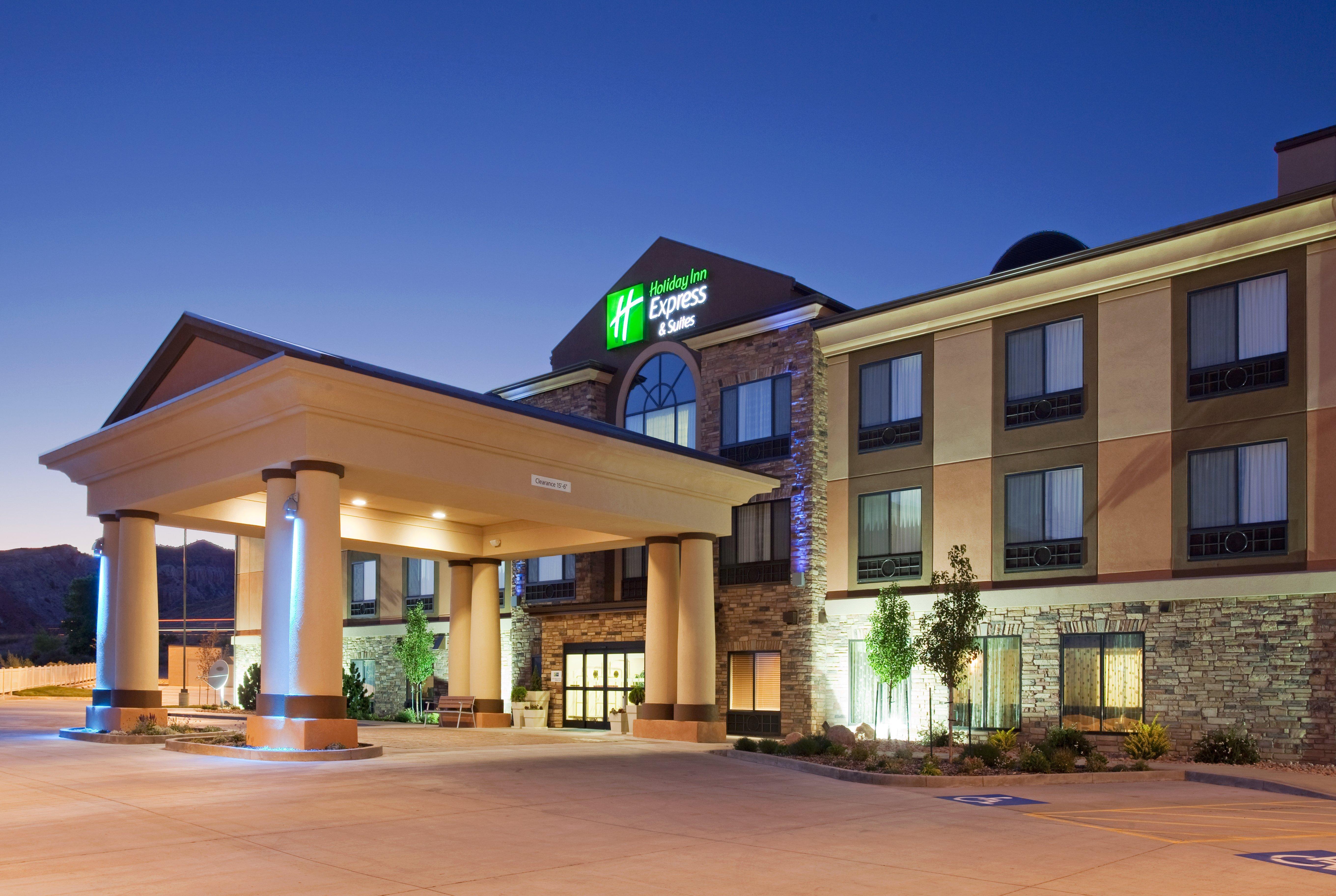 Holiday Inn Express Richfield By Ihg Екстер'єр фото