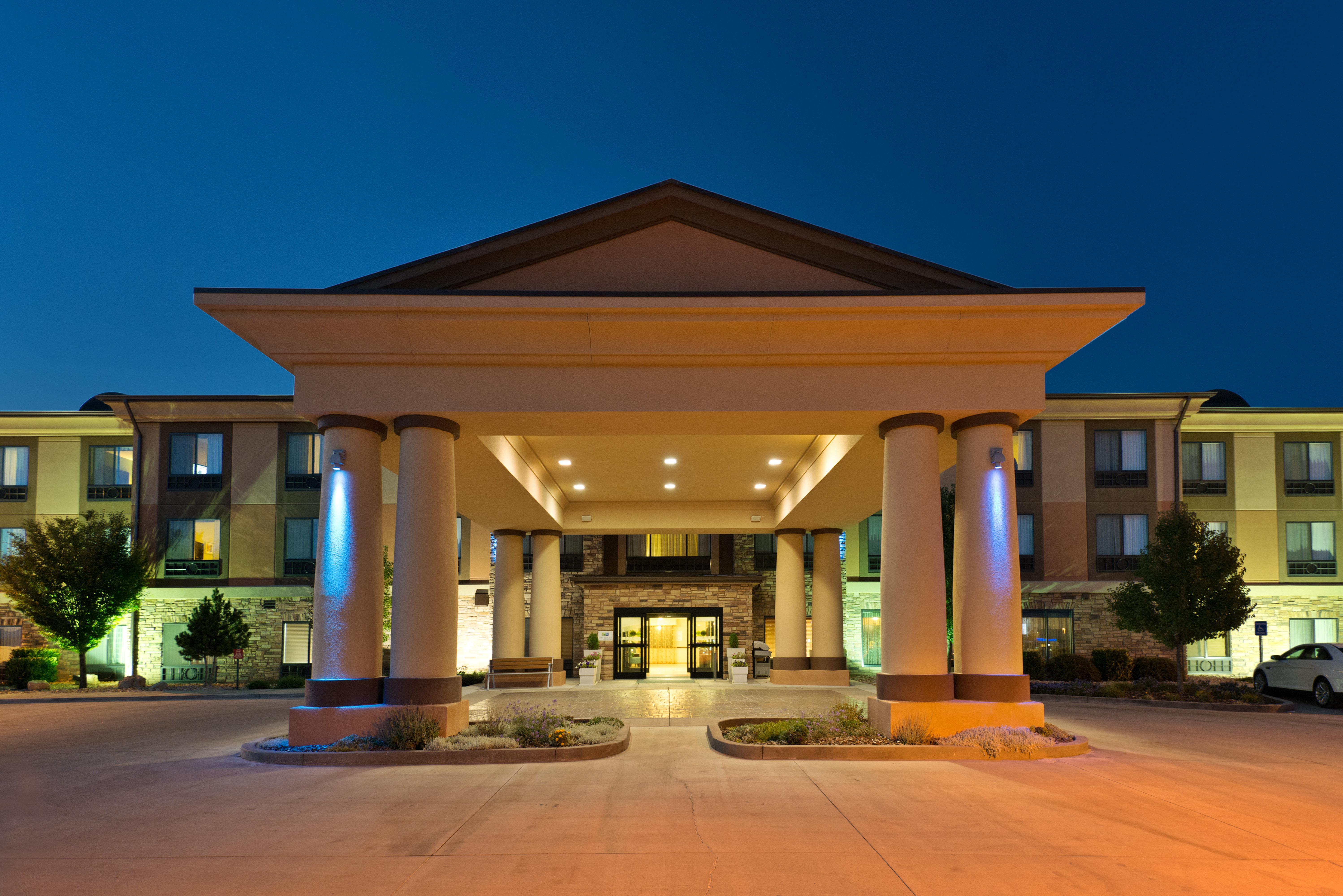 Holiday Inn Express Richfield By Ihg Екстер'єр фото