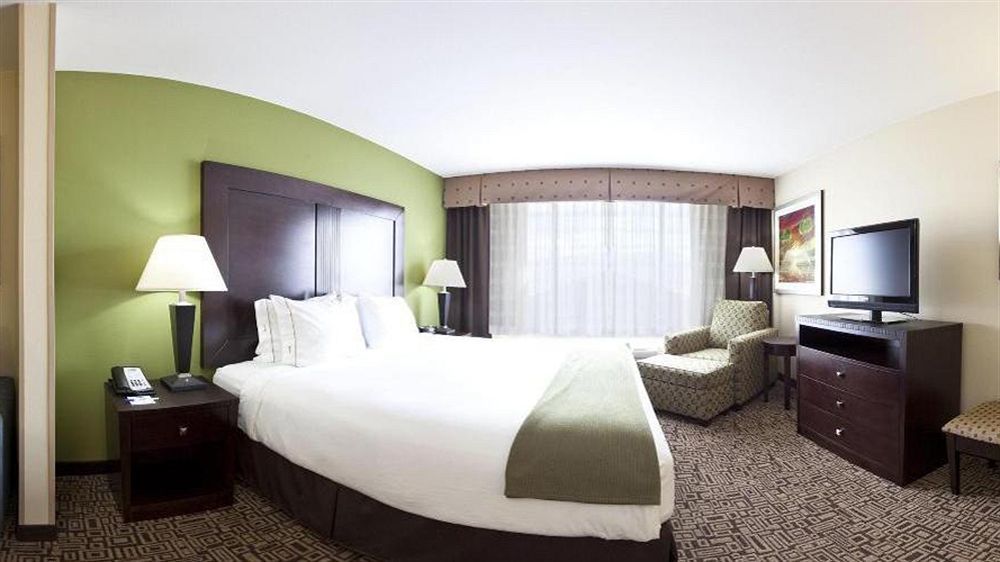 Holiday Inn Express Richfield By Ihg Екстер'єр фото