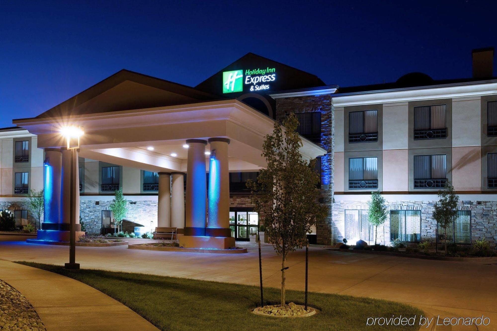 Holiday Inn Express Richfield By Ihg Екстер'єр фото